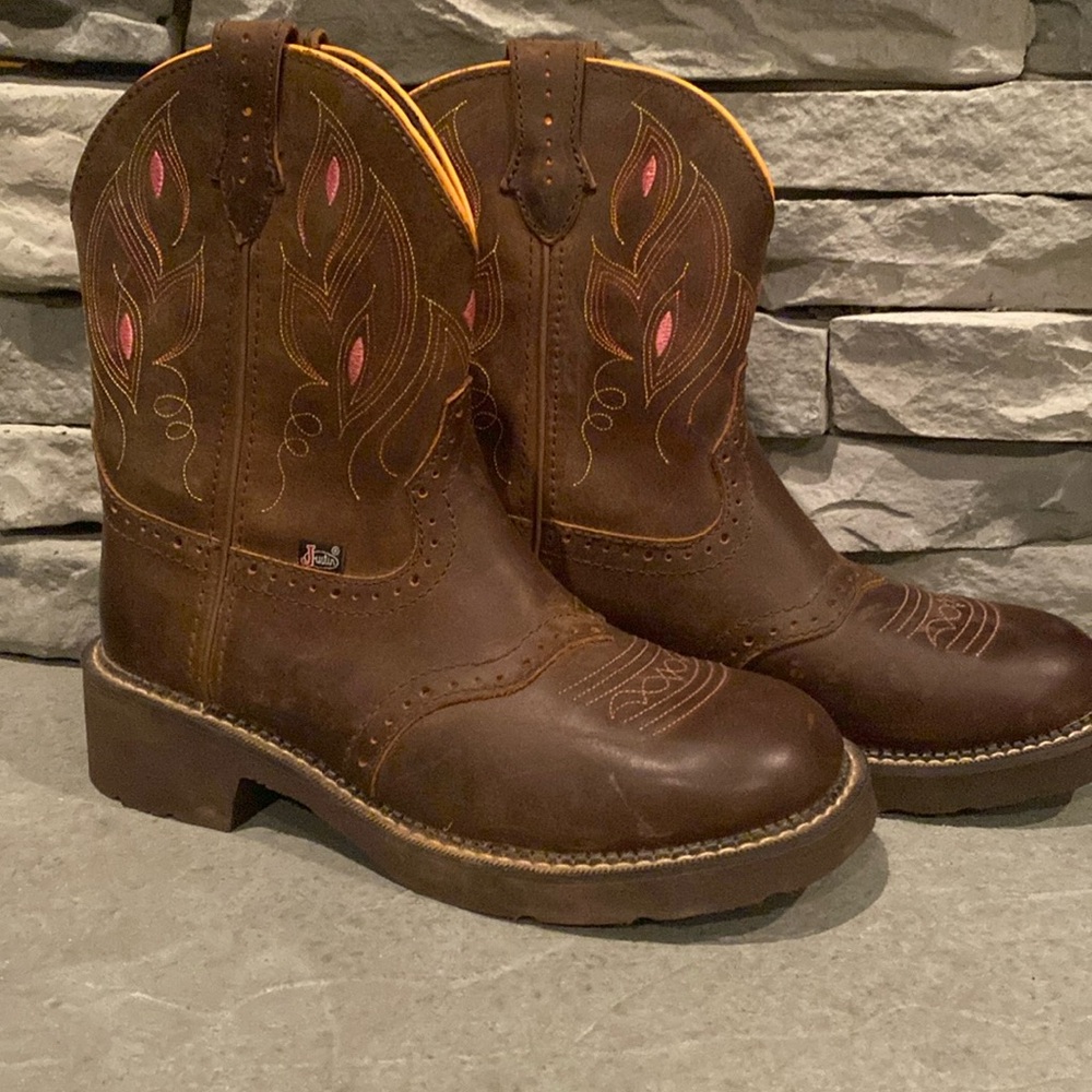 New Justin Gypsy Gemma 8 inch Cowboy cowgirl boots size 10